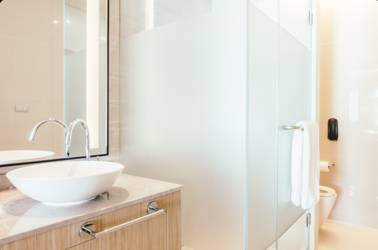 How to clean shower glass